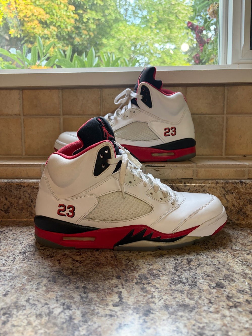 Jordan 5 Fire Red size